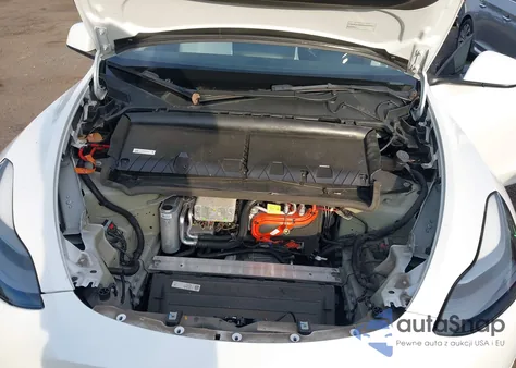 2022 Tesla Model Y Performance Dual Motor All-Wheel Drive z USA, uszkodzony, nr VIN 7SAYGDEF9NF546133